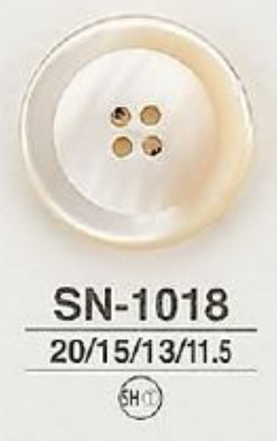 SN1018 由尖尾螺製成，正面有 4 個孔，有光澤的鈕扣 愛麗絲鈕扣