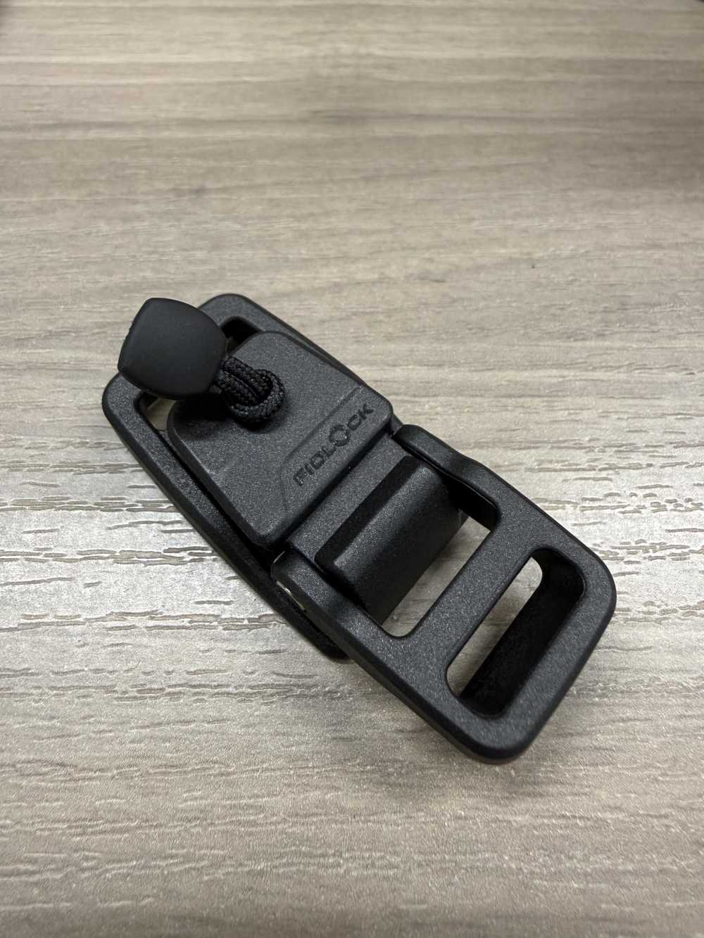 IFF1665 FIDLOCK[扣和鉤子] IRIS紐扣