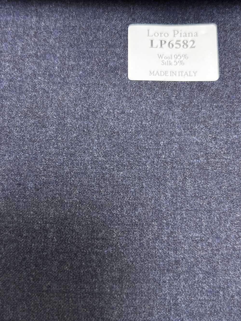 LP6582 Loro Piana 海軍藍 素色[布料] 細井商事株式會社
