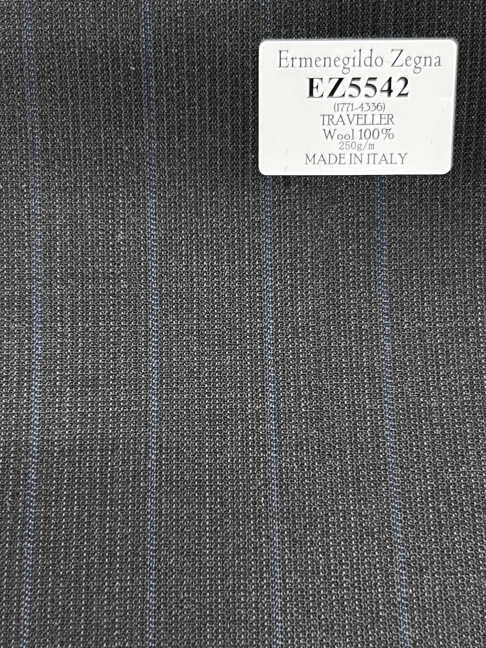 EZ5542 Ermenegildo Zegna TRAVELLER 灰色×薩克斯藍 條紋[布料] 細井商事株式會社