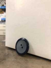 RC25 【特價】大衣用雙孔聚酯纖維紐帶[羈扣] 更多照片