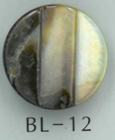 BL-12 有腳階差貝殼鈕扣